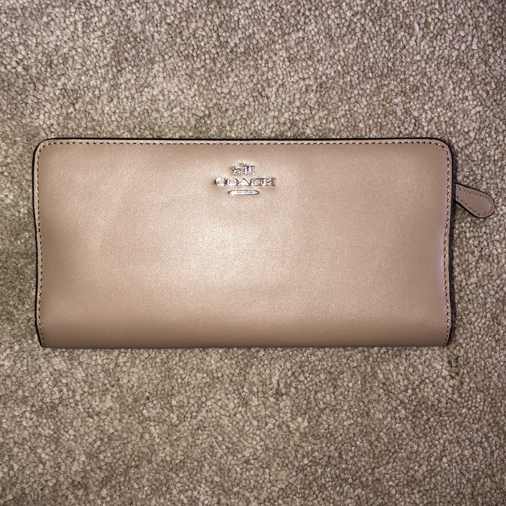 Coach wallet